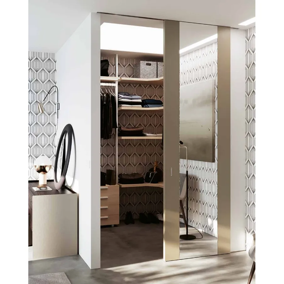 porte-miroir pleine hauteur de Bertolotto, portes intérieures de design.