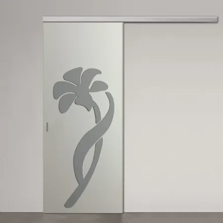 porte coulissante en bois décorée